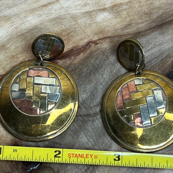 🚫SOLD🚫Vintage Tri-color Basket Weave Earrings Silver Copper Brass - Picture 5 of 8